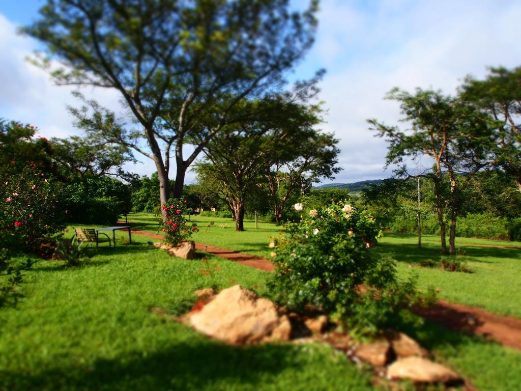 Thokozani Lodge Уайт-Ривер Экстерьер фото