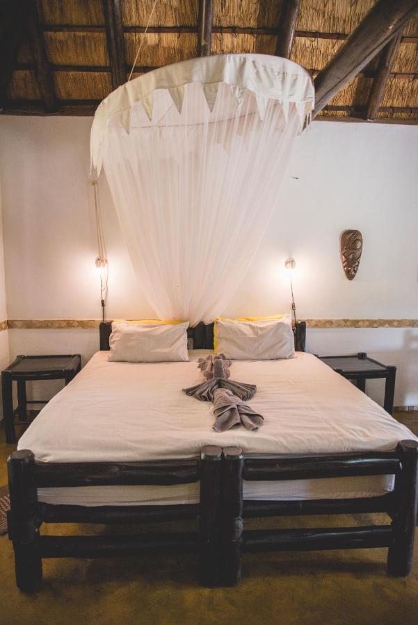 Thokozani Lodge Уайт-Ривер Экстерьер фото