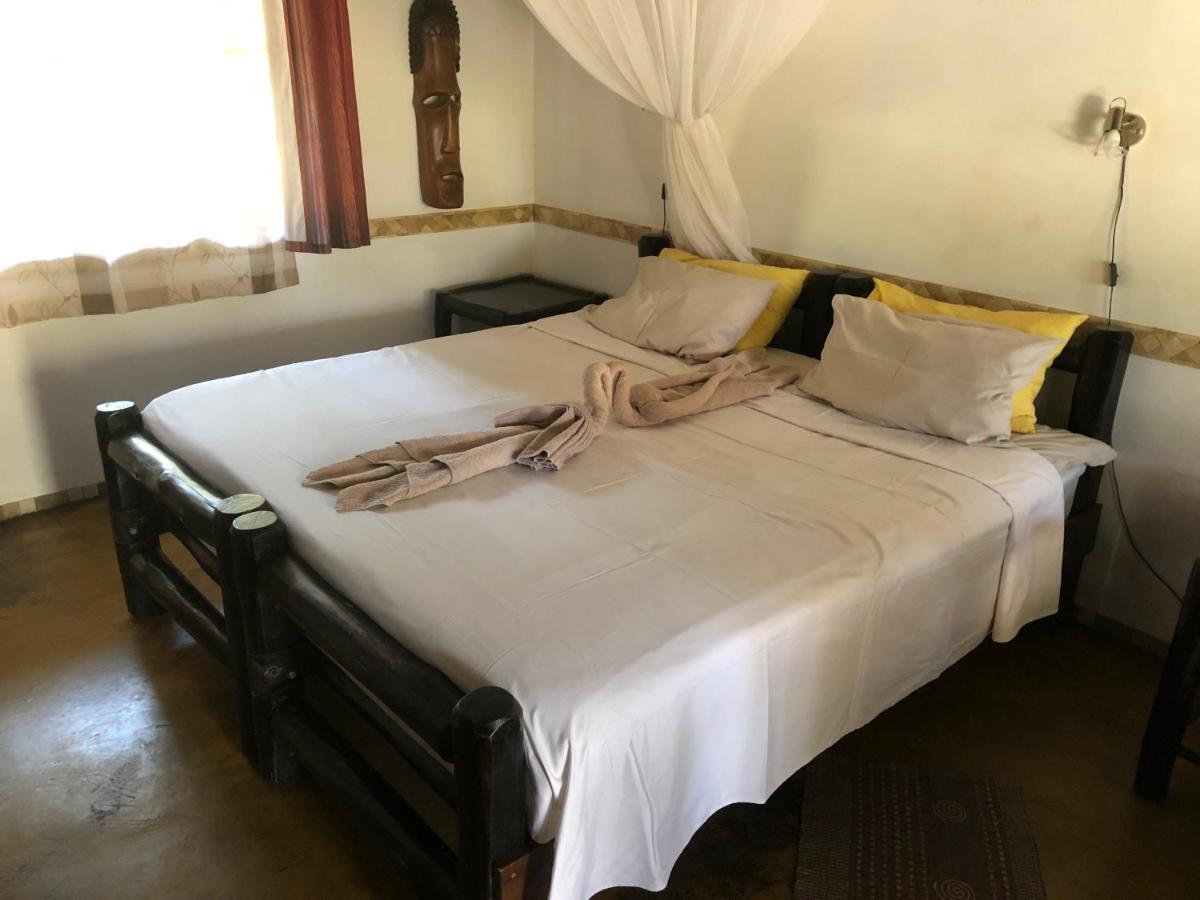 Thokozani Lodge Уайт-Ривер Экстерьер фото