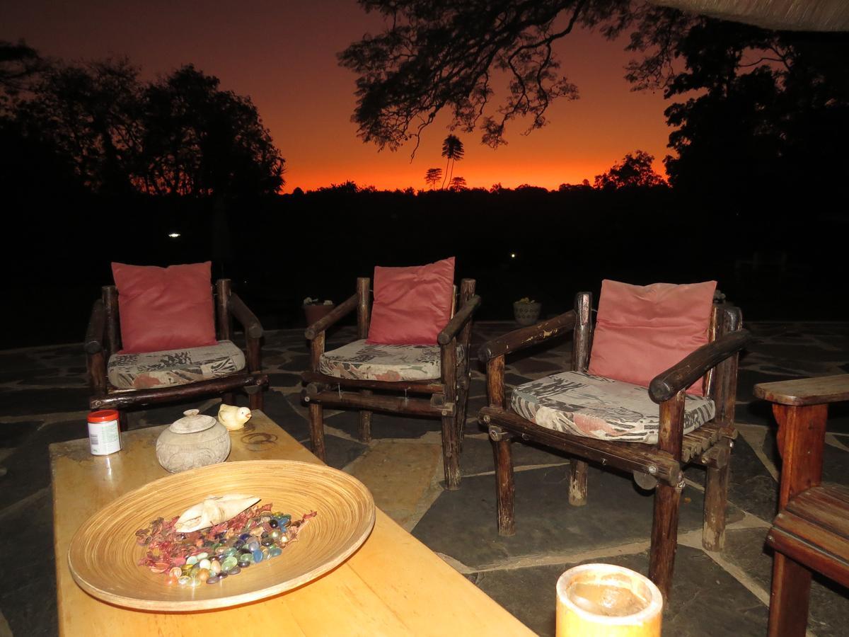 Thokozani Lodge Уайт-Ривер Экстерьер фото